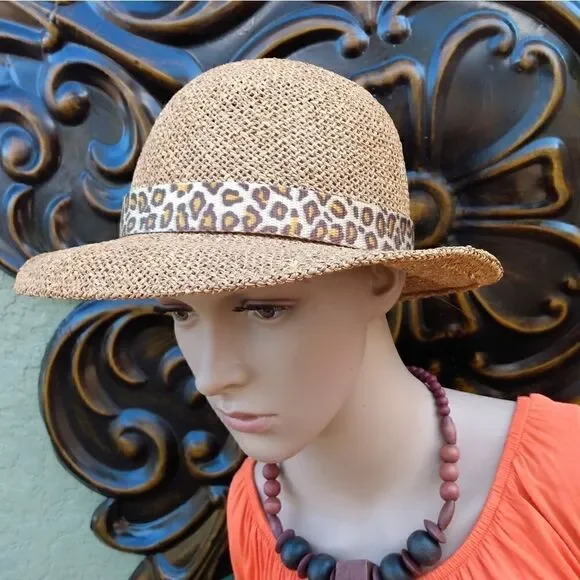 VINTAGE FABINI NY 100% Straw SunHat with Cheetah Print Band & Black Feathers - Picture 2 of 13